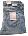 Brax Shakira S Skinny Free to Move Denim image slightly differs