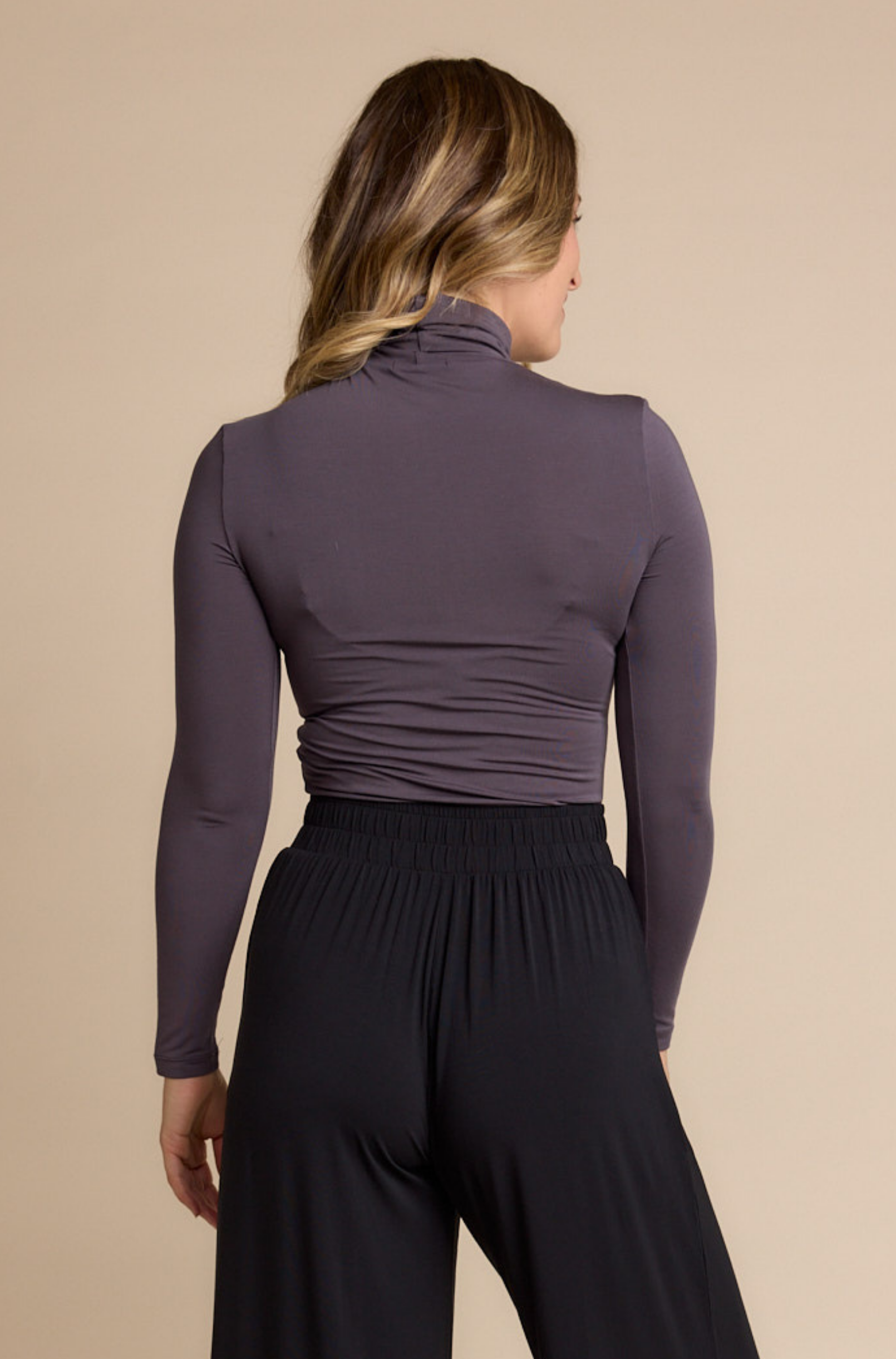 Tani Turtle Neck