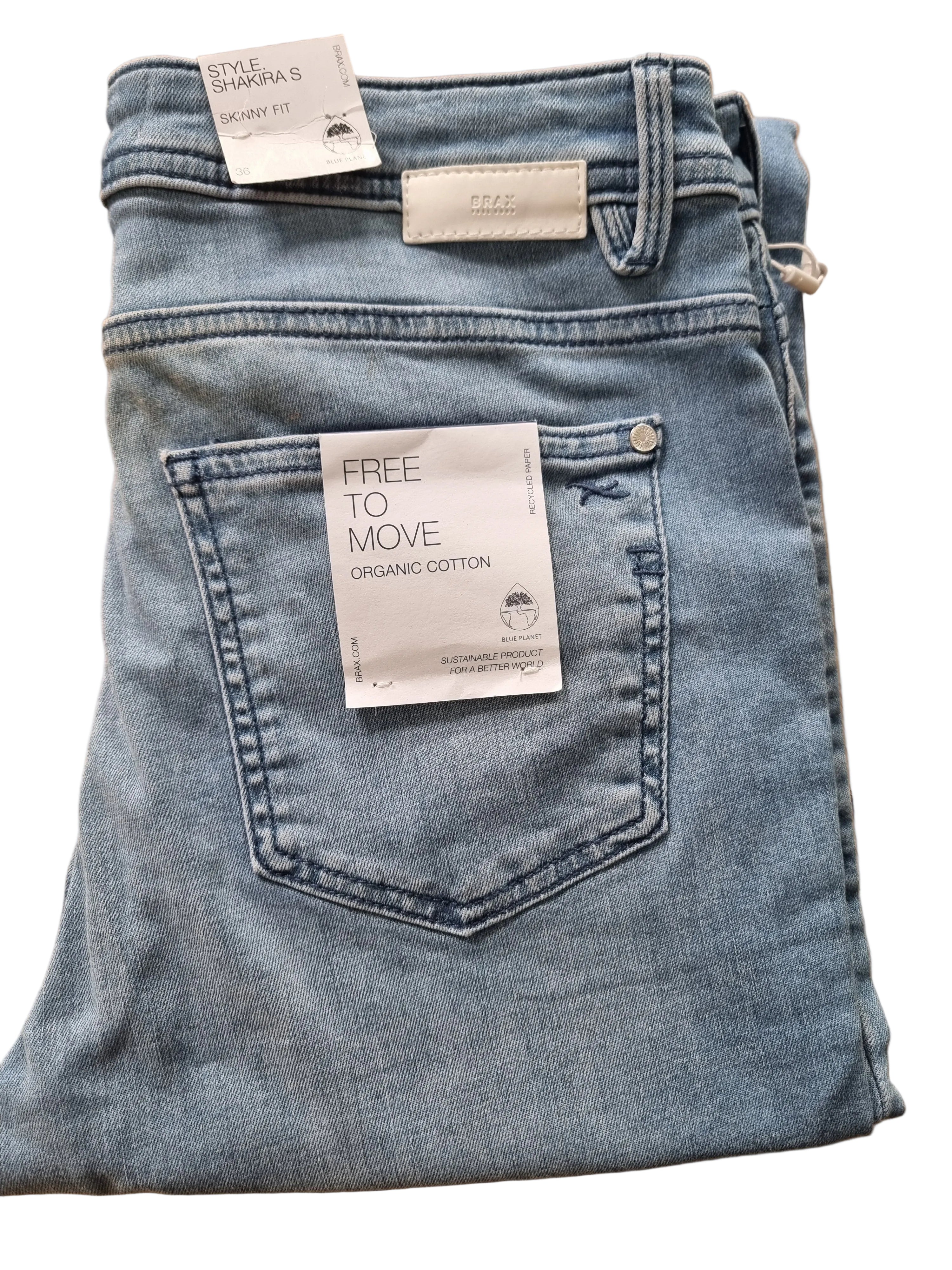 Brax Shakira S Skinny Free to Move Denim image slightly differs