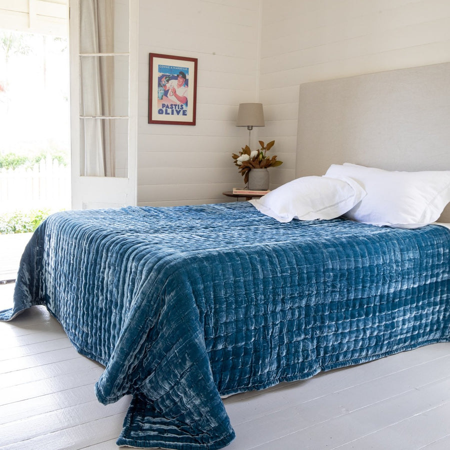Her Shed Allure Silk Velvet Quilt
