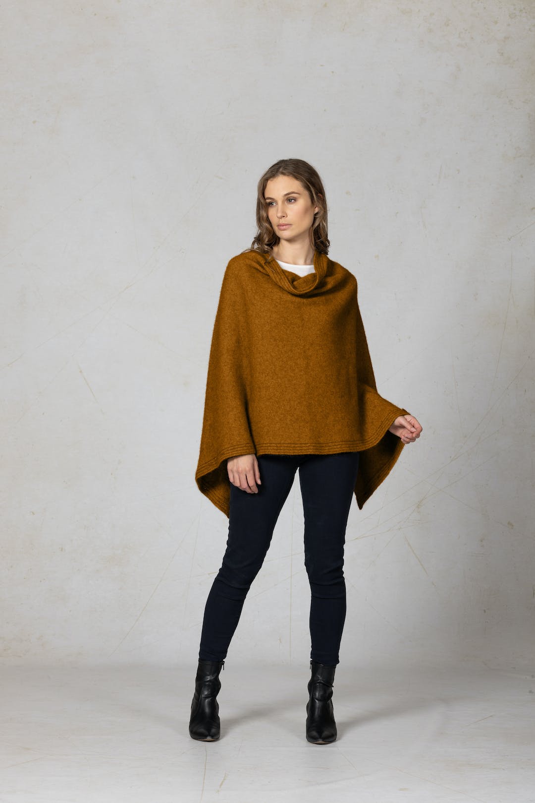 Noble Wilde Wrap up Cape